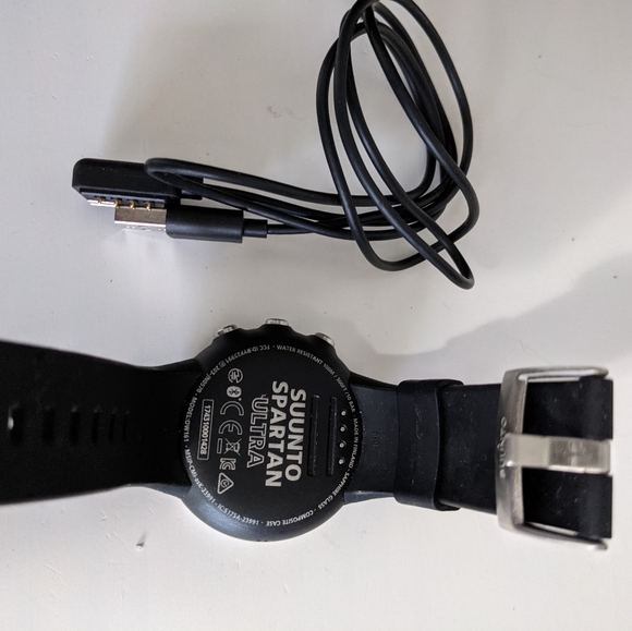 Suunto Spartan Ultra watch - Picture 2 of 5